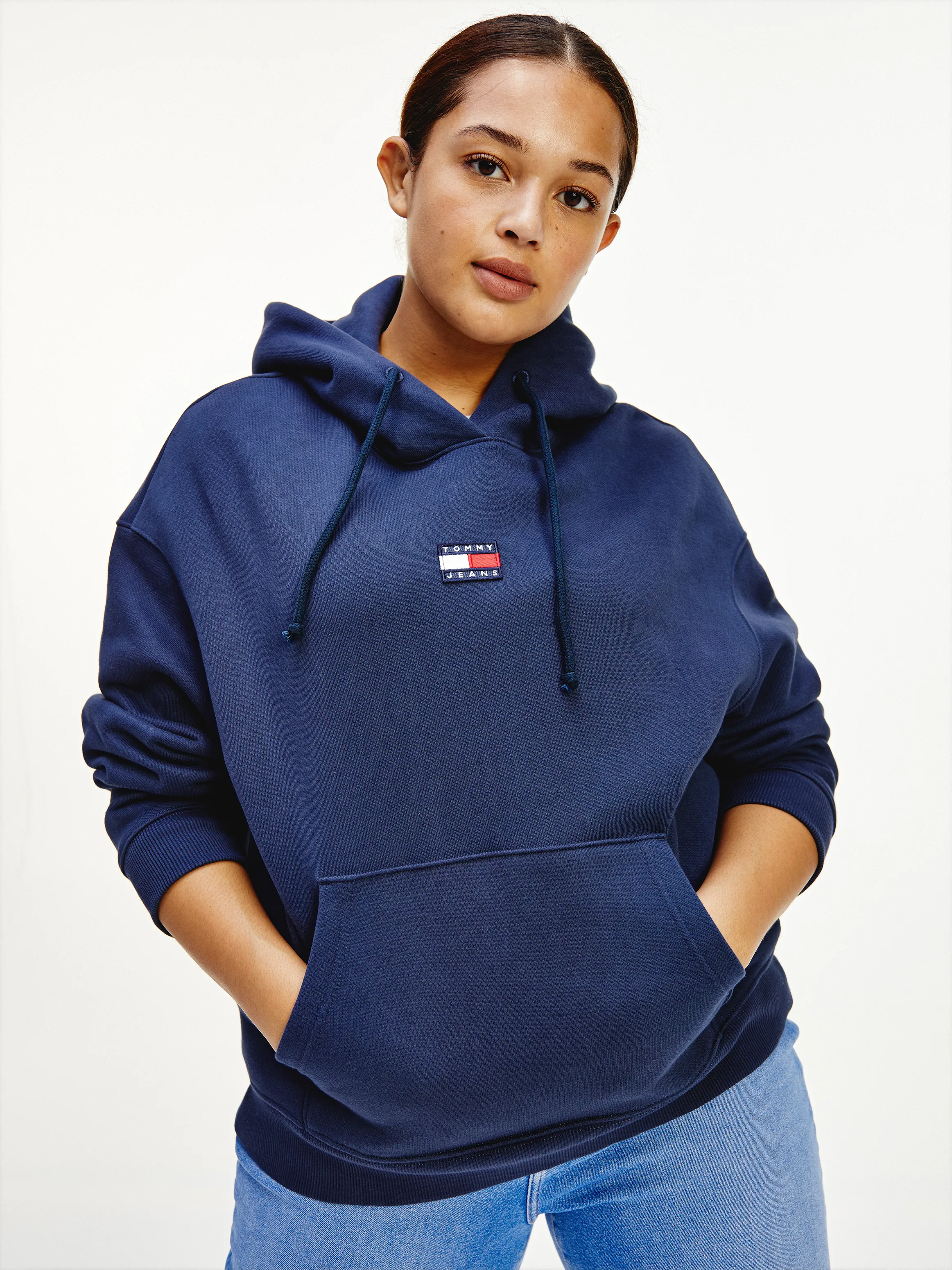 Curve Tommy Badge Hoodie | Hoodies | Tommy Hilfiger