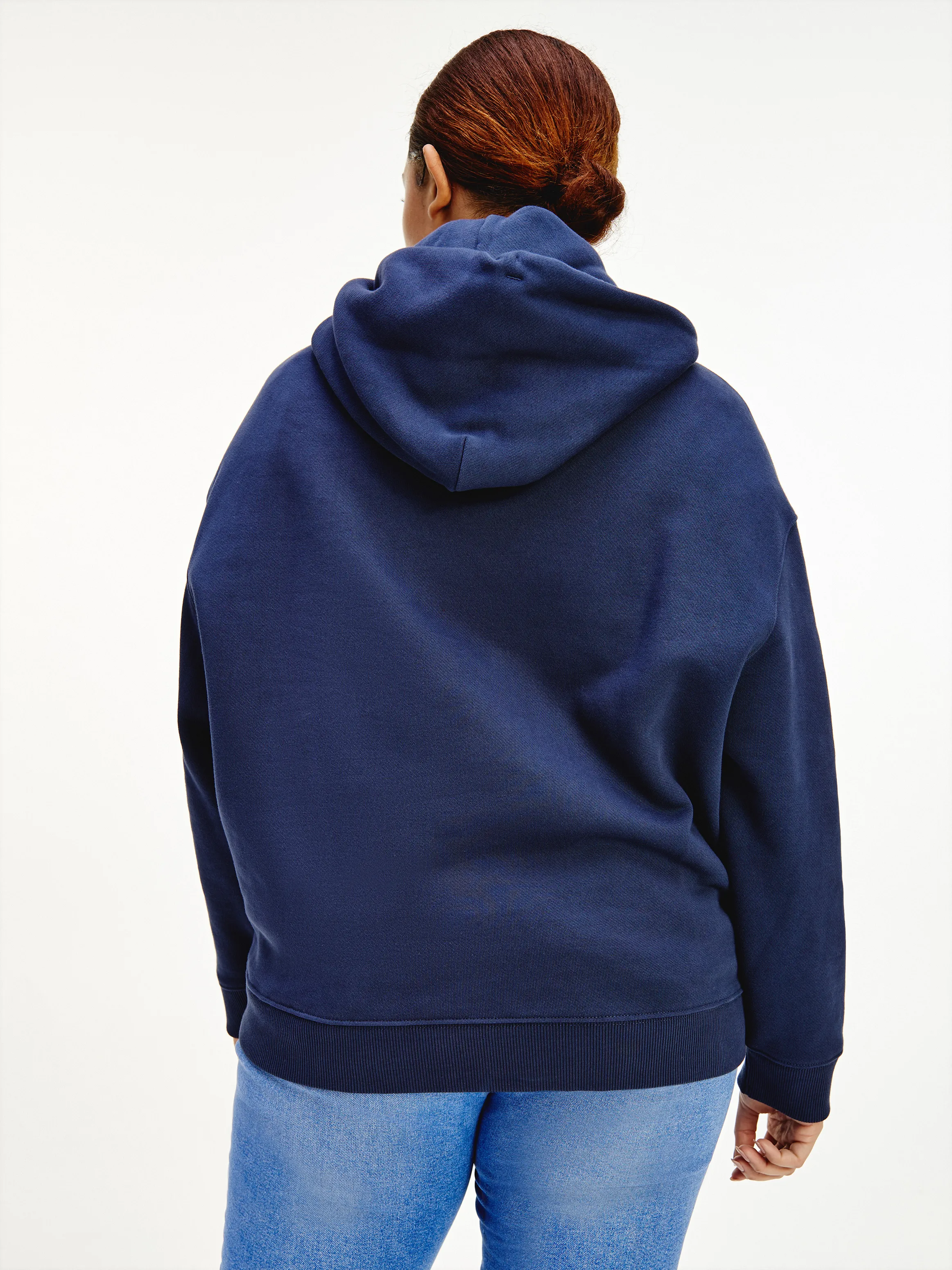 Curve Tommy Badge Hoodie | Hoodies | Tommy Hilfiger