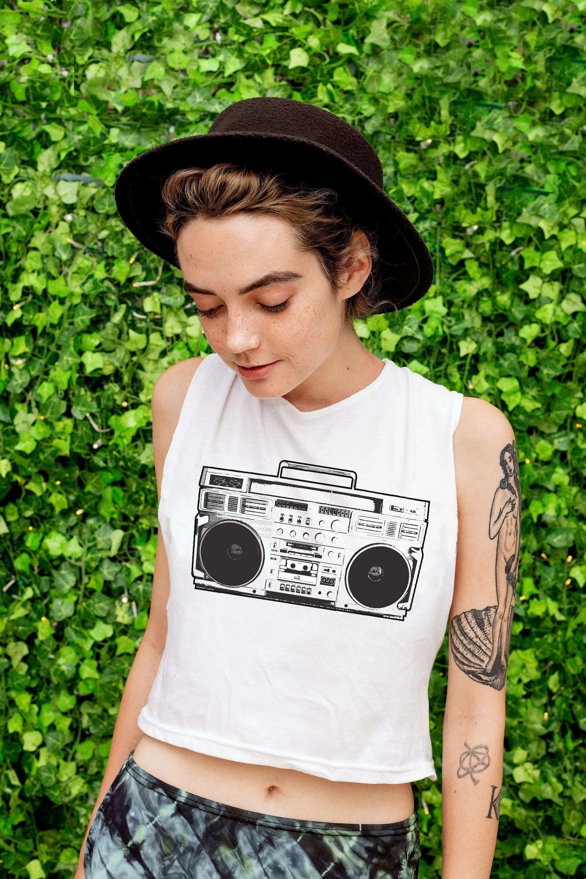 Ghetto blaster boombox print relaxed fit crop top