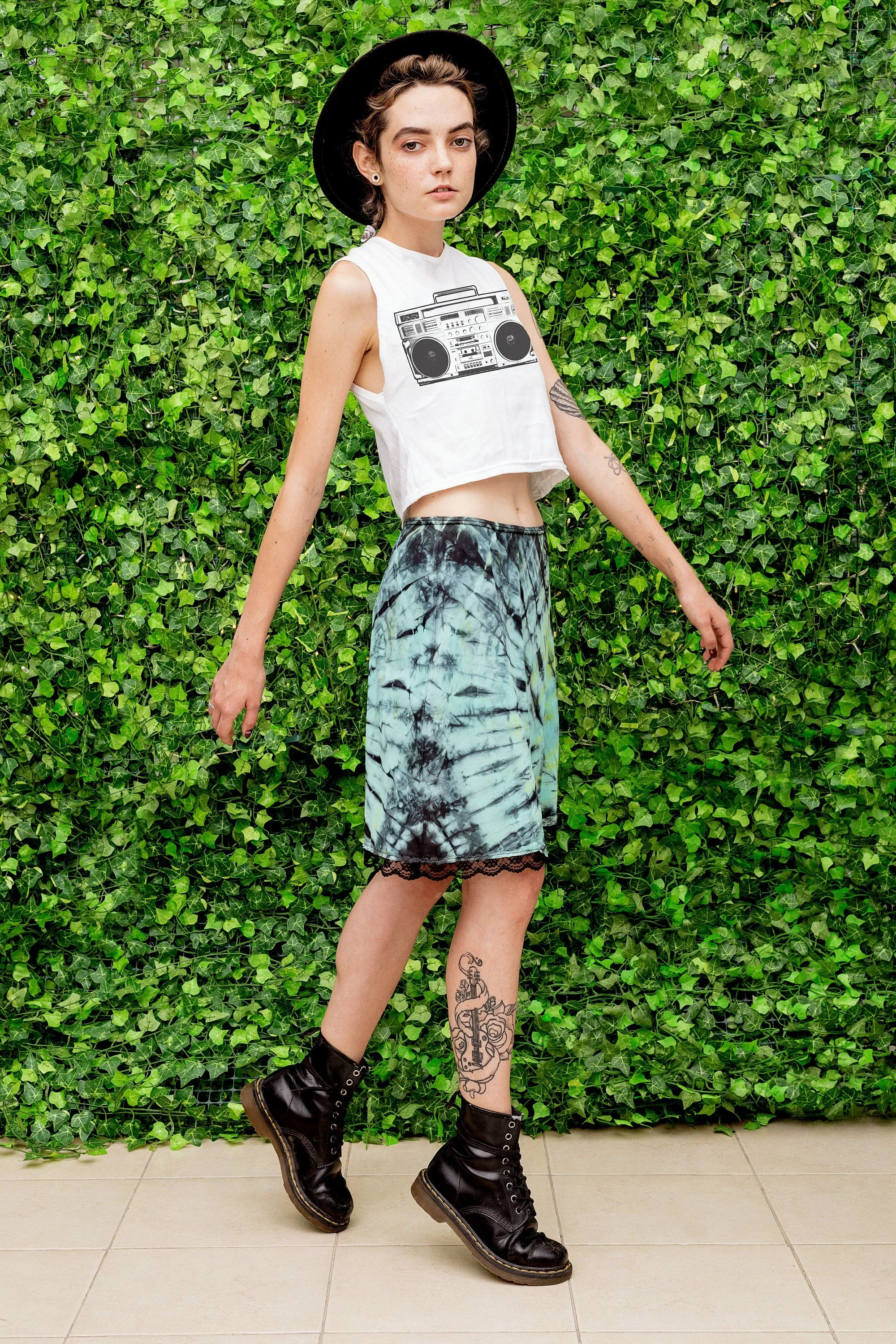 Ghetto blaster boombox print relaxed fit crop top