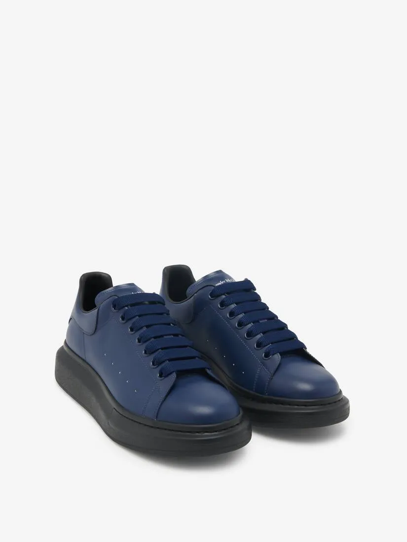 Men's Oversized Sneaker in Navy