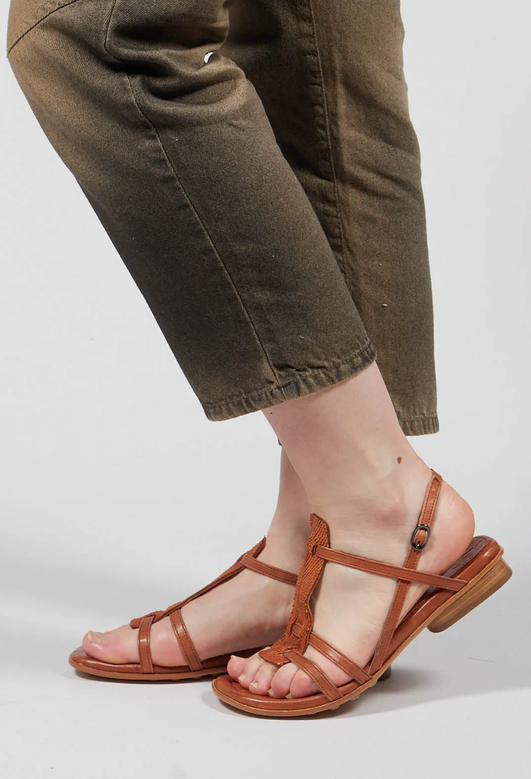 Ramones Sandal in Tan